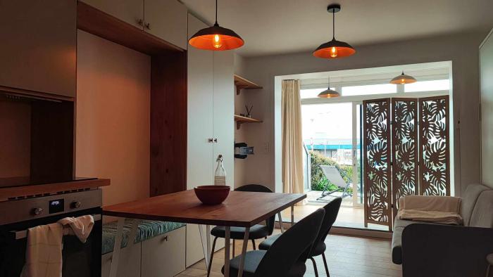 projet-harpon-renovation-appartement-la-turballe-expedesign-architecte-dinterieur-maitre-doeuvre-design-despace-agencement-amenagement-renovation-laurine-gobled-piriac-sur-mer-piece-de-vie-rs69zn.jpg