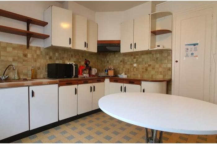 projet-le-vent-des-roses-cuisine-employes-coaching-deco-avant-transformation-relooking-cuisine-annee-50-expedesign-architecte-dinterieur-saint-nazaire-laurine-gobled-decoratio-deco-rtud45.jpg
